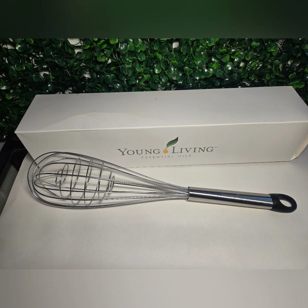 Young Living Black Kitchen Utensil Set‎